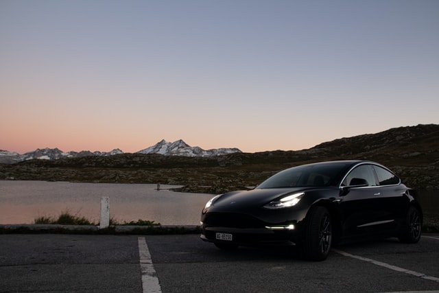 Quels sont les prix des voitures Tesla ?